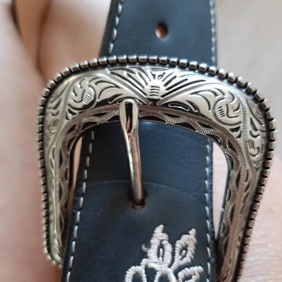 Belt - Picture 2 of 4